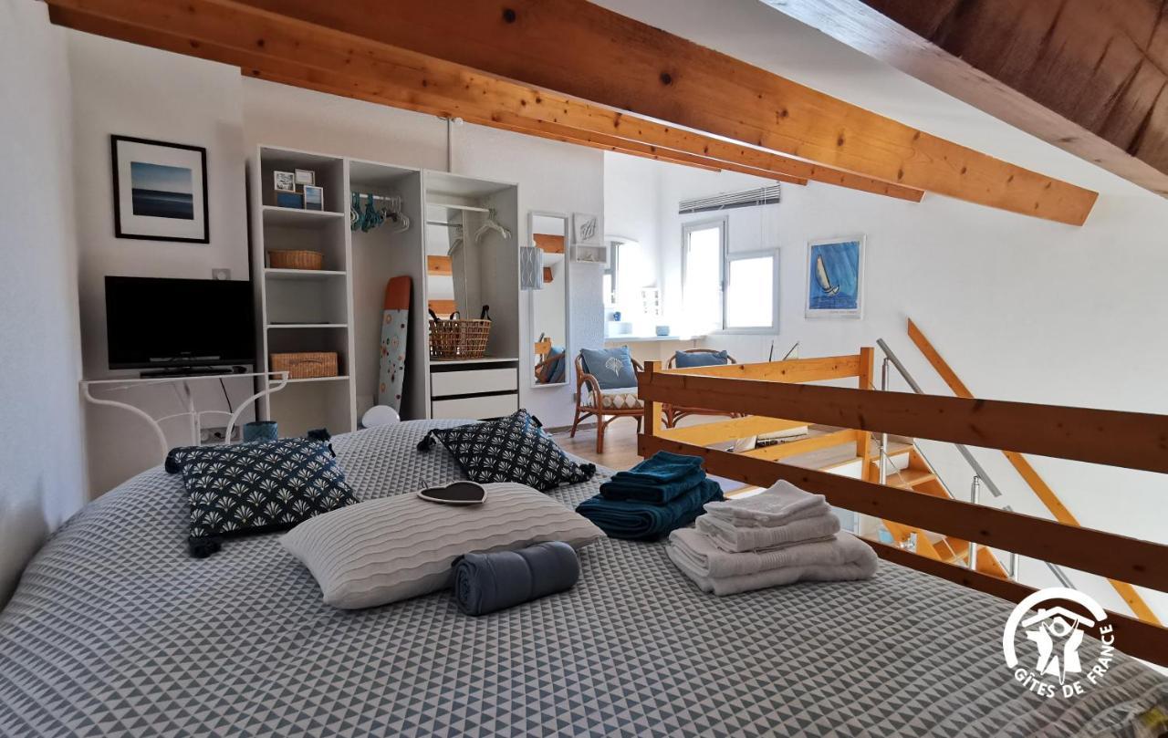 La Sirene - Loft Moderne Et Lumineux Avec Vue Panoramique Sur Mer Mediterranee Et Port De Plaisance Фронтиньян Экстерьер фото