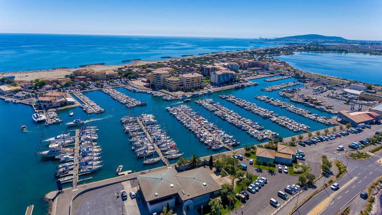 La Sirene - Loft Moderne Et Lumineux Avec Vue Panoramique Sur Mer Mediterranee Et Port De Plaisance Фронтиньян Экстерьер фото