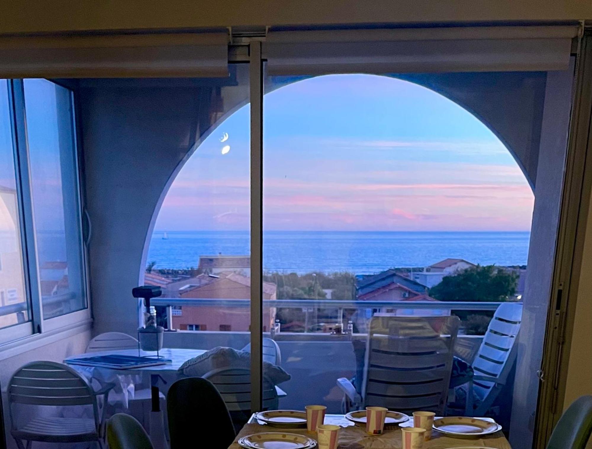La Sirene - Loft Moderne Et Lumineux Avec Vue Panoramique Sur Mer Mediterranee Et Port De Plaisance Фронтиньян Экстерьер фото